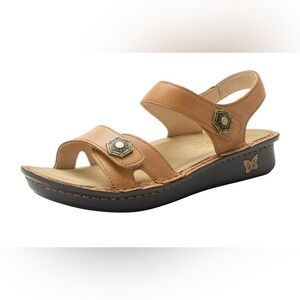 NEW Alegria Vienna Strap Leather Sandals in Fawn